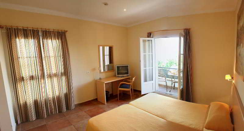 Imagen general del Hotel Marisma Sancti Petri. Foto 2