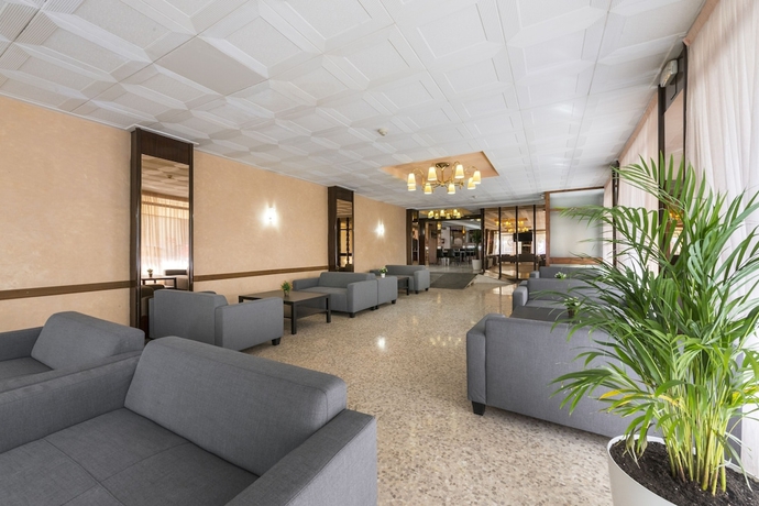 Imagen del bar/restaurante del Hotel Marisol, Calella. Foto 4