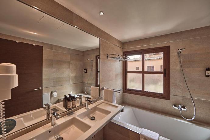 Imagen de la habitación del Hotel Maristel and Spa - Adults Only. Foto 10