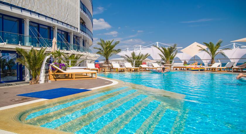 Imagen general del Hotel Maristella Marine Residence. Foto 18