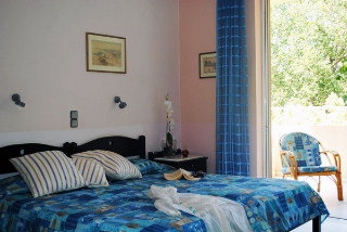 Imagen de la habitación del Hotel Maritas Apartments. Foto 13