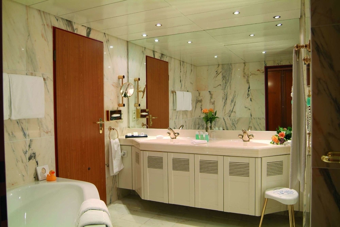 Imagen de la habitación del Hotel Maritim Airport Hannover. Foto 11