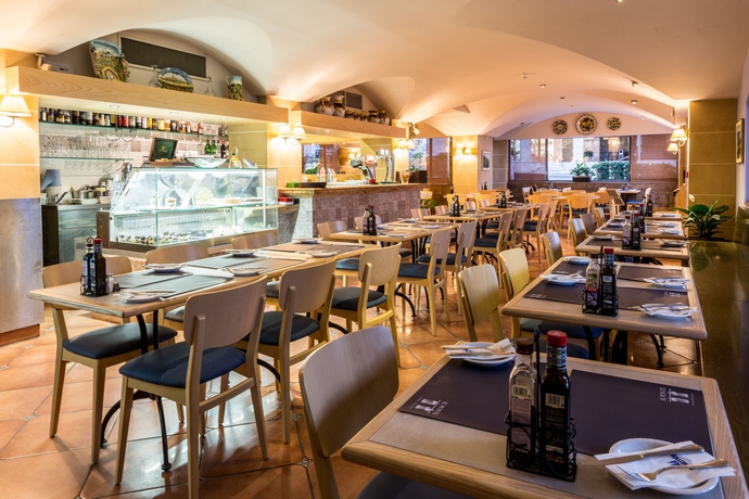 Imagen del bar/restaurante del Hotel Maritim Antonine and Spa Malta. Foto 3