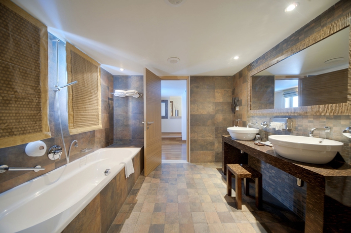 Imagen de la habitación del Hotel Maritim Antonine and Spa Malta. Foto 8