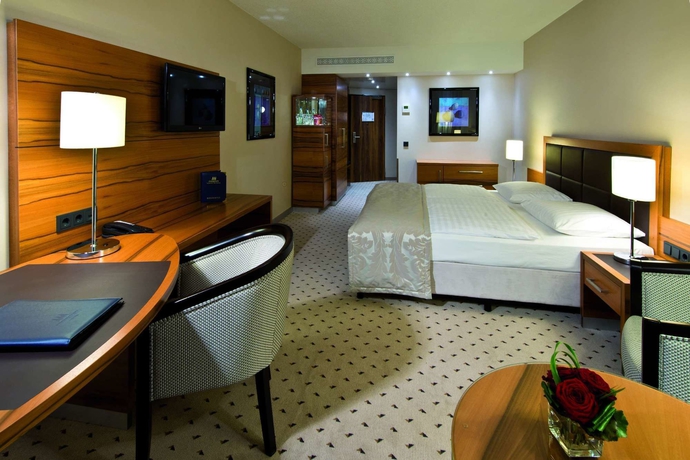 Imagen de la habitación del Hotel Maritim Bad Homburg. Foto 7