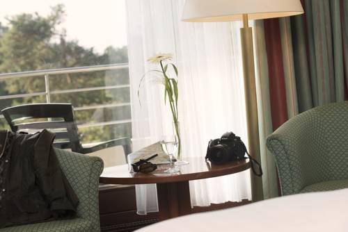 Imagen de la habitación del Hotel Maritim Bad Salzuflen. Foto 15