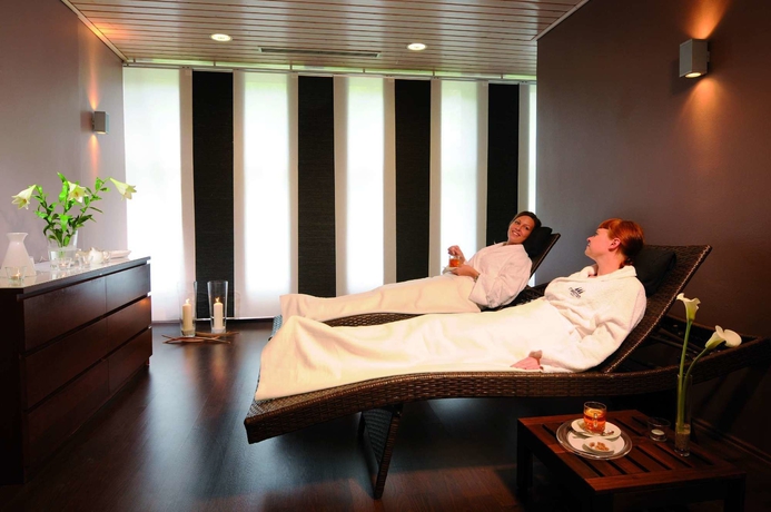 Imagen de la piscina del Hotel Maritim Bad Wildungen. Foto 15