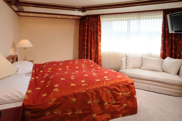 Imagen de la habitación del Hotel Maritim Bonn. Foto 5