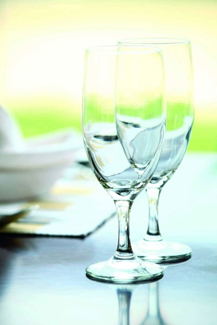 Imagen de la habitación del Hotel Maritim Düsseldorf. Foto 3