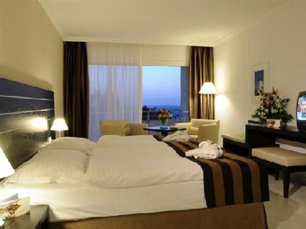 Imagen general del Hotel Maritim Esquinzo Beach. Foto 2