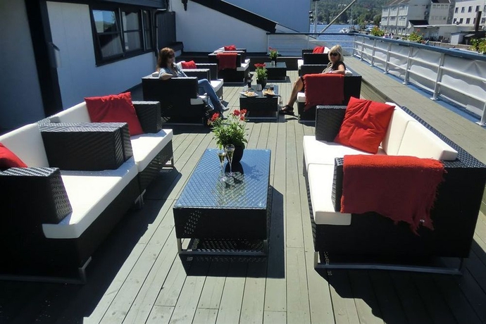 Imagen de los exteriores del Hotel Maritim Fjordhotell. Foto 3