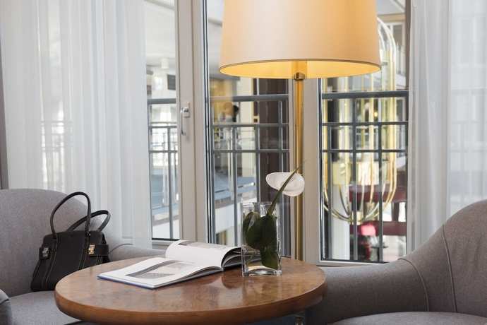 Imagen de la habitación del Hotel Maritim Köln. Foto 11