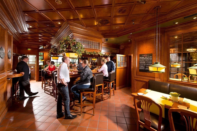 Imagen del bar/restaurante del Hotel Maritim Königswinter. Foto 2