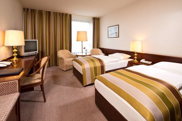 Imagen de la habitación del Hotel Maritim Königswinter. Foto 9