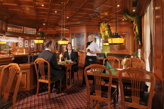 Imagen del bar/restaurante del Hotel Maritim Königswinter. Foto 3