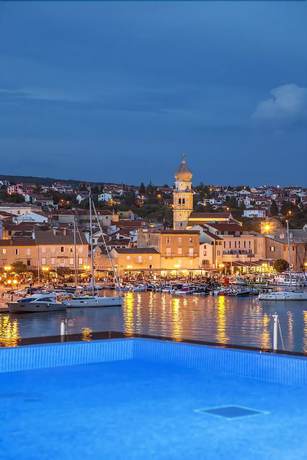 Imagen de la piscina del Hotel Maritim, Krk. Foto 13