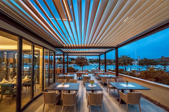 Imagen del bar/restaurante del Hotel Maritim, Krk. Foto 4