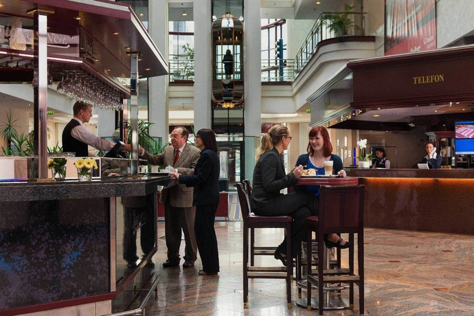 Imagen de los interiores del Hotel Maritim Magdeburg. Foto 11