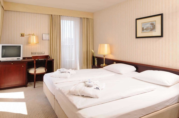Imagen de la habitación del Hotel Maritim Mannheim. Foto 7