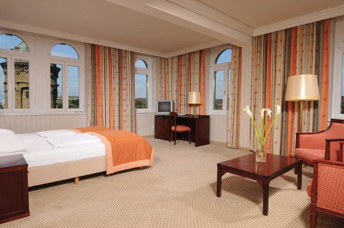 Imagen de la habitación del Hotel Maritim Mannheim. Foto 8