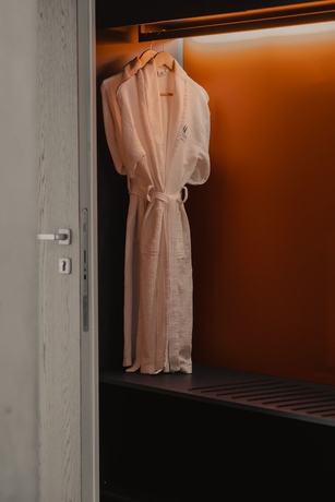 Imagen de la habitación del Hotel Maritim Marina Bay Luxury Resort. Foto 4