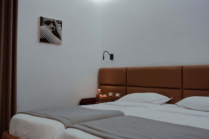 Imagen de la habitación del Hotel Maritim Marina Bay Luxury Resort. Foto 11