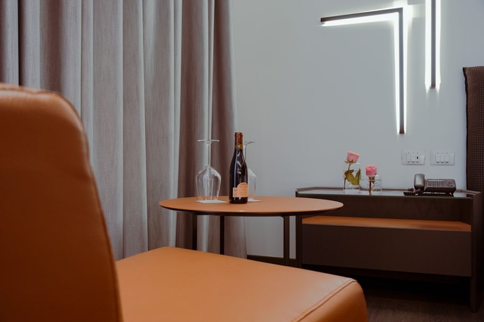 Imagen de la habitación del Hotel Maritim Marina Bay Luxury Resort. Foto 12