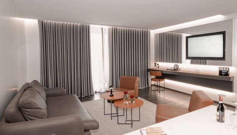 Imagen de la habitación del Hotel Maritim Marina Bay Luxury Resort. Foto 16