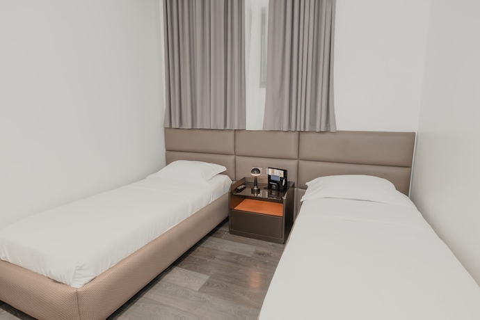 Imagen de la habitación del Hotel Maritim Marina Bay Luxury Resort. Foto 17