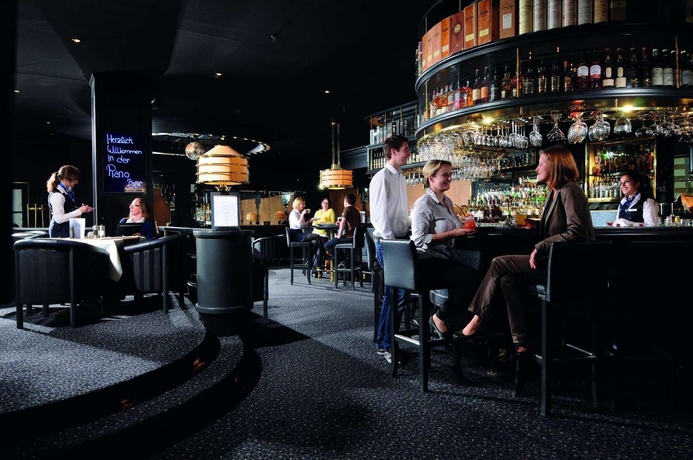 Imagen del bar/restaurante del Hotel Maritim München. Foto 3