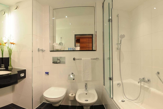 Imagen de la habitación del Hotel Maritim München. Foto 10