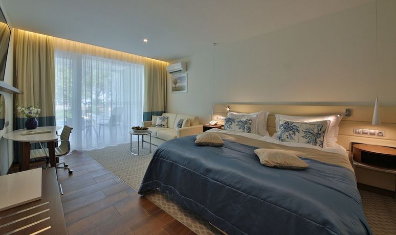 Imagen de la habitación del Hotel Maritim Paradise Blue Hotel And Spa. Foto 12