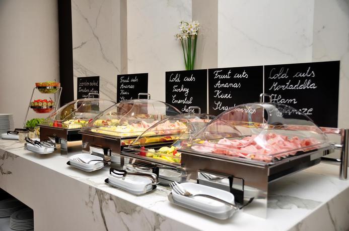 Imagen general del Hotel Maritim Plaza Tirana. Foto 3