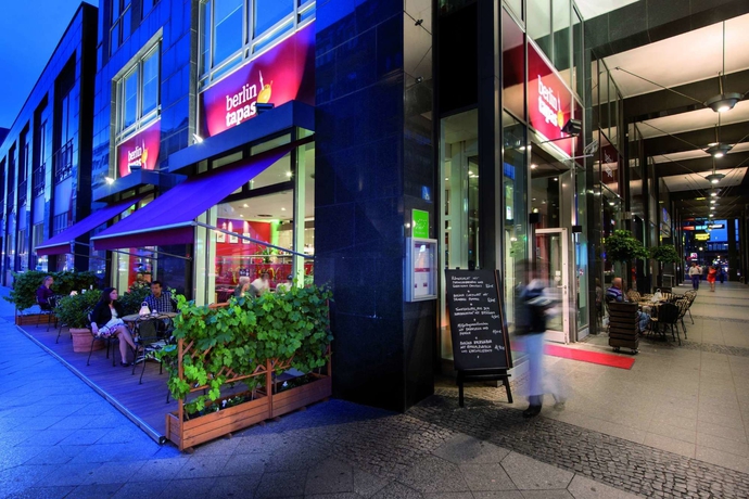 Imagen de los exteriores del Hotel Maritim Proarte Berlin. Foto 10