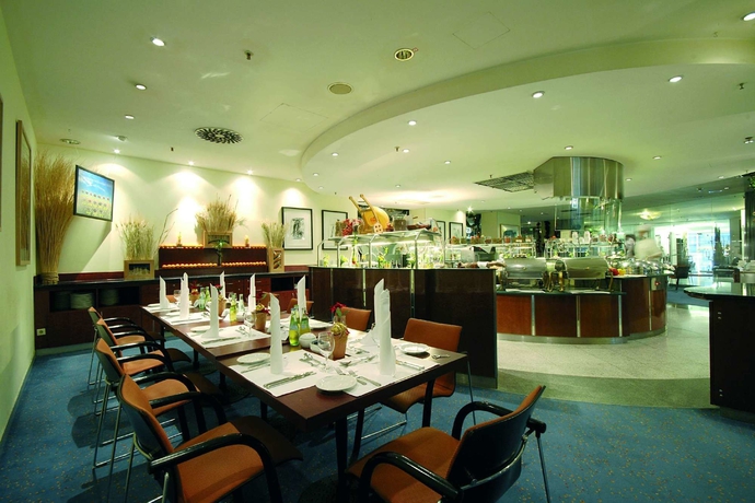 Imagen del bar/restaurante del Hotel Maritim Proarte Berlin. Foto 6