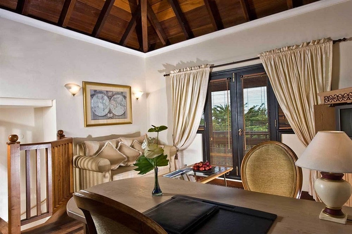 Imagen de los interiores del Hotel Maritim Resort and Spa Mauritius. Foto 14