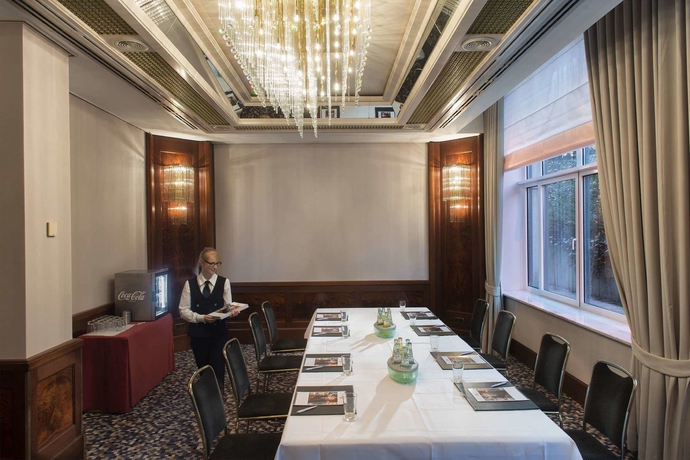 Imagen de los interiores del Hotel Maritim Stuttgart. Foto 14