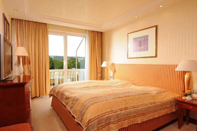 Imagen de la habitación del Hotel Maritim Würzburg. Foto 5