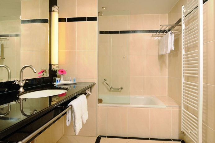 Imagen de la habitación del Hotel Maritim and Internationales Congress Center Dresden. Foto 11