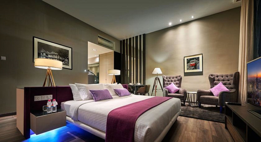Imagen de la habitación del Hotel Maritime Luxury Suites. Foto 7