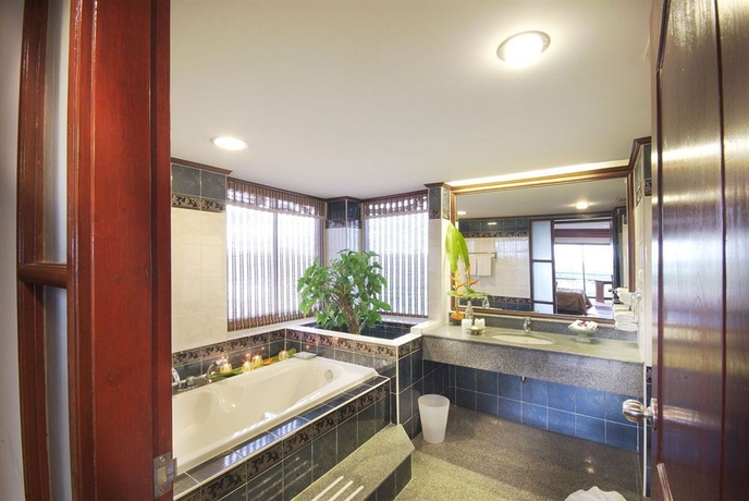 Imagen de la habitación del Hotel Maritime Park and Spa Resort. Foto 4