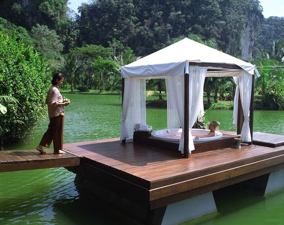 Imagen de la piscina del Hotel Maritime Park and Spa Resort. Foto 13