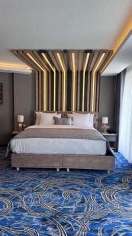 Imagen de la habitación del Hotel Maritimo, Ortahisar. Foto 15