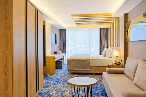 Imagen de la habitación del Hotel Maritimo, Ortahisar. Foto 20