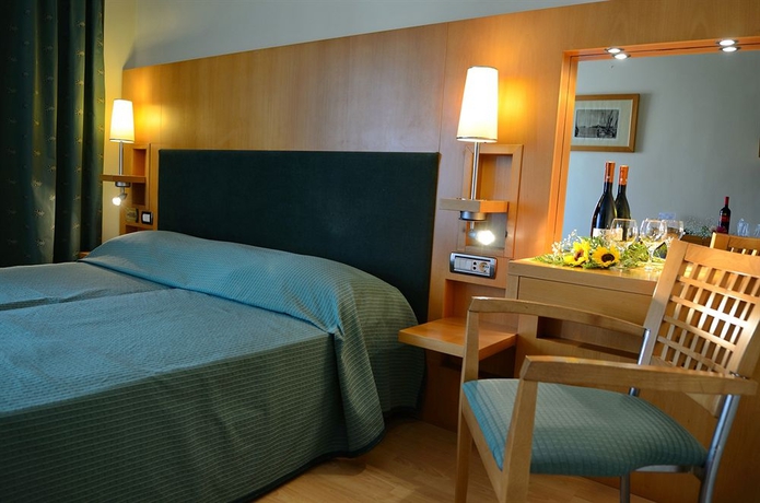 Imagen de la habitación del Hotel Maritina. Foto 13