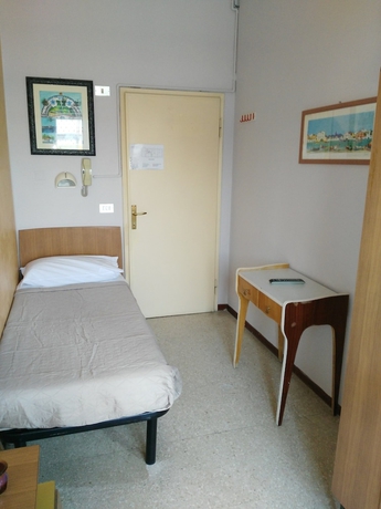Imagen de la habitación del Hotel Marittimo. Foto 3