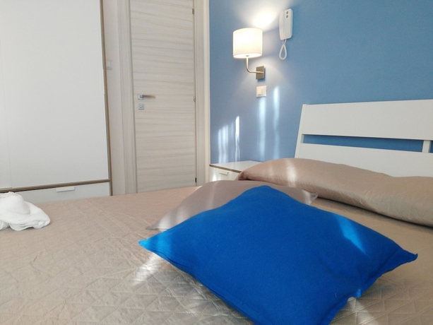 Imagen de la habitación del Hotel Marittimo. Foto 10