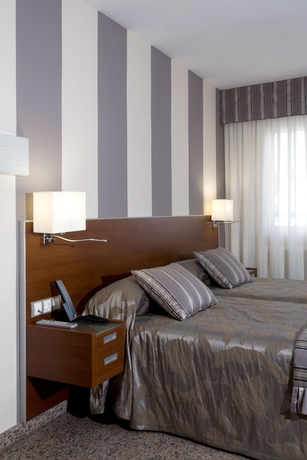 Imagen de la habitación del Hotel Marivella. Foto 2