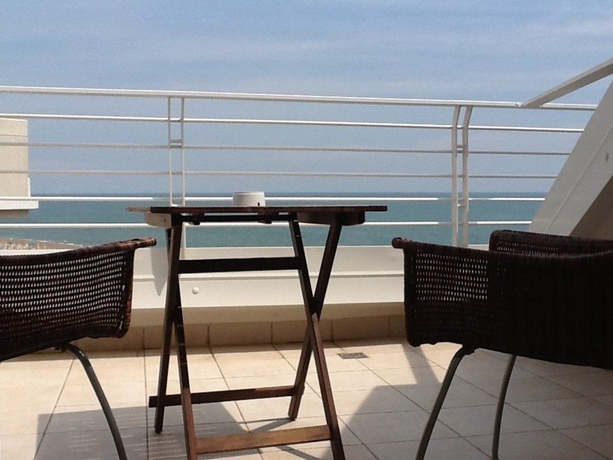 Imagen de la habitación del Hotel Mariver. Foto 9