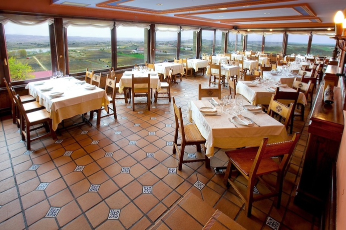 Imagen del bar/restaurante del Hotel Marixa. Foto 4